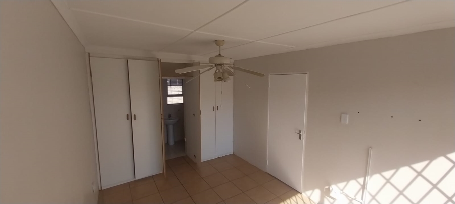 4 Bedroom Property for Sale in Gonubie Eastern Cape